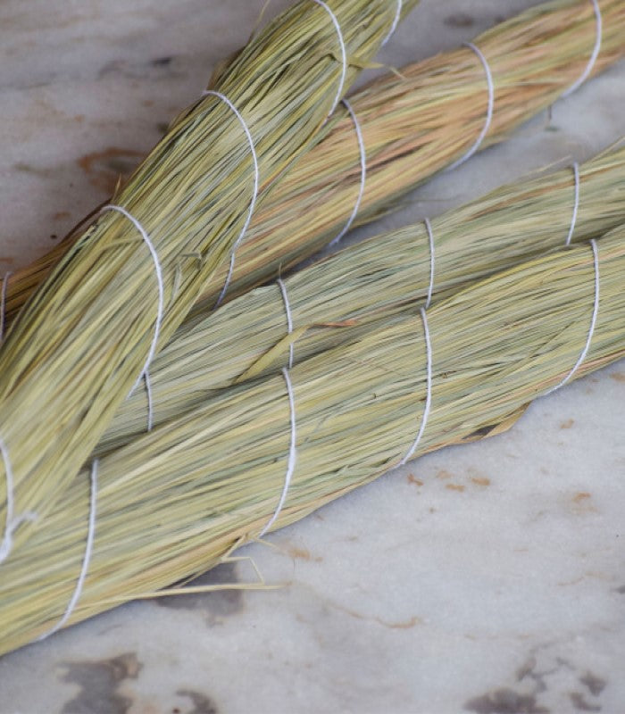 Darbai Grass -Kattai